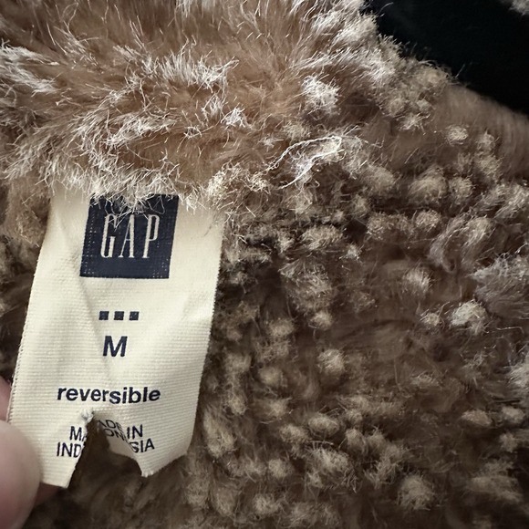 Vintage Gap Faux Fur Reversible Black Vest‎ Jacket Women M Full Zip Pockets - Picture 3 of 7